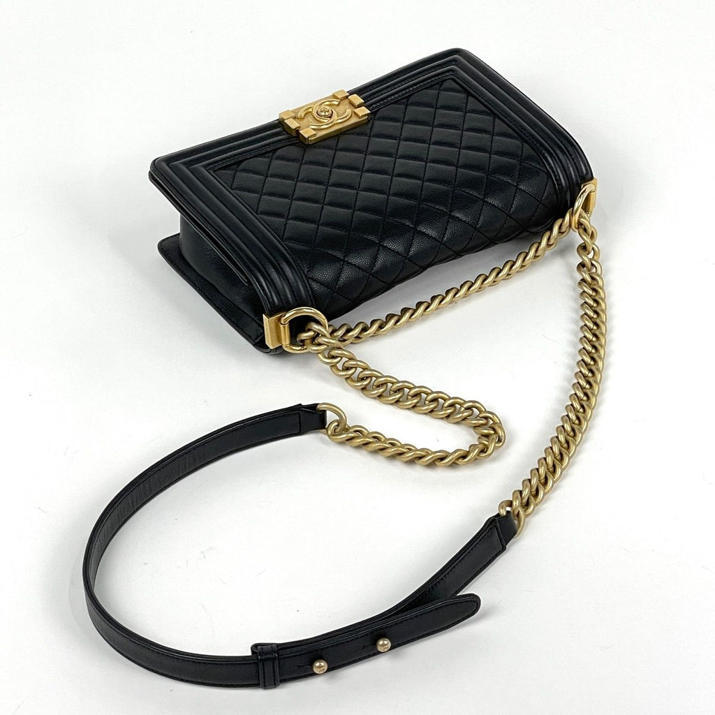 Chanel Boy Chain Shoulder Bag CC Logo Caviar Leather Black — view 5