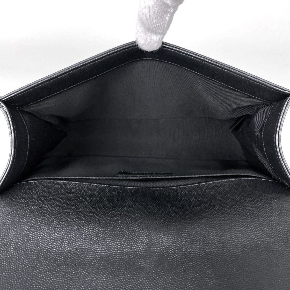 Chanel Boy Chain Shoulder Bag CC Logo Caviar Leather Black — view 7