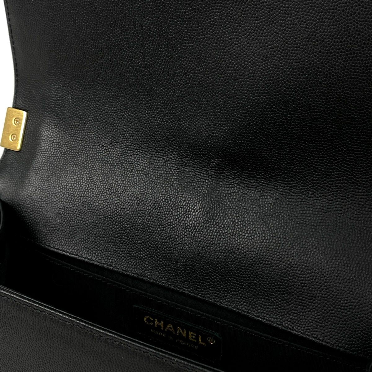 Chanel Boy Chain Shoulder Bag CC Logo Caviar Leather Black — view 6