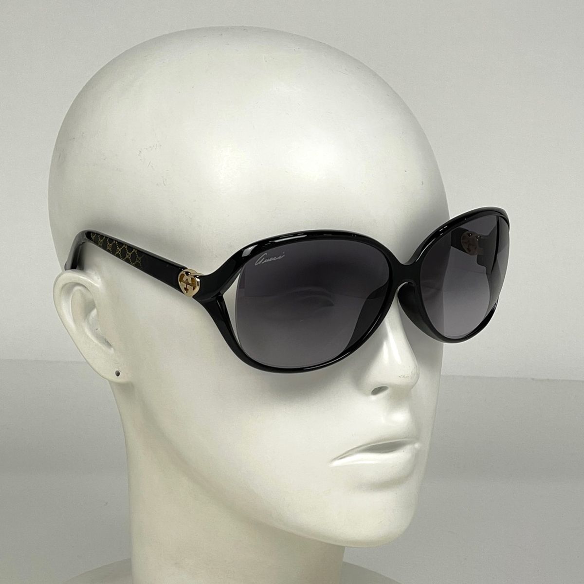 Gucci GG Logo Sunglasses Eyewear Bree Acetate Black — view 5