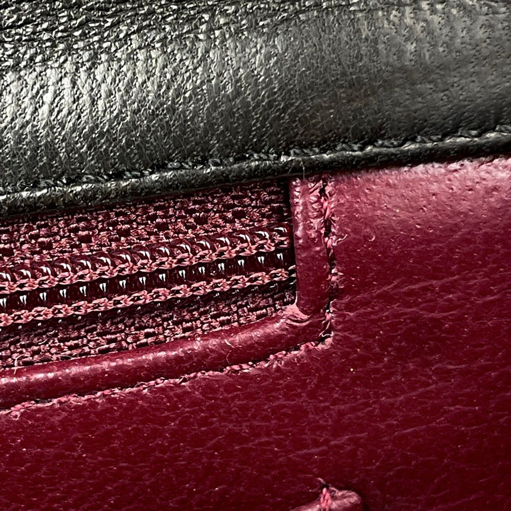 Chanel CC Logo Handbag Quilted Leather Black — view 8