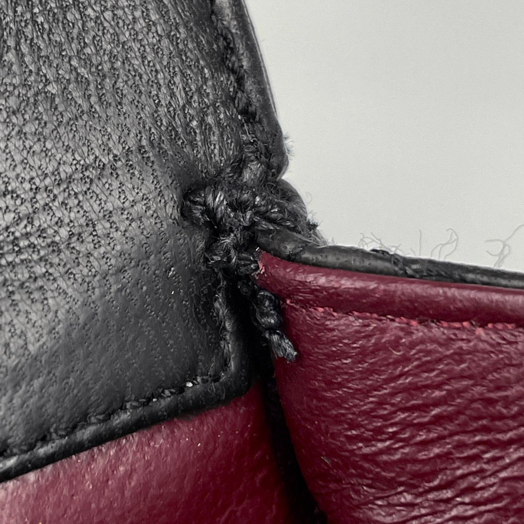 Chanel CC Logo Handbag Quilted Leather Black — view 7