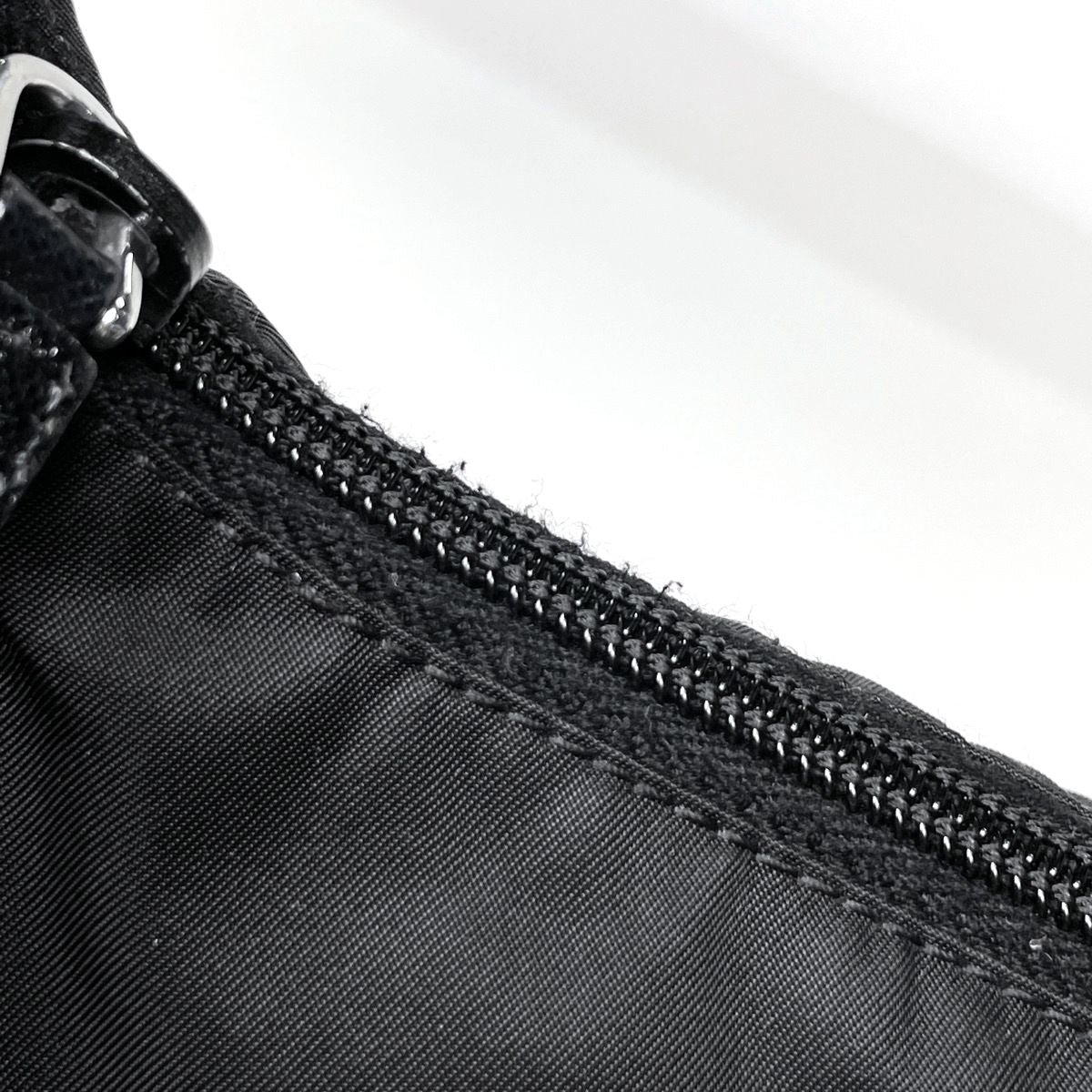 Prada Shoulder Bag Nylon Nero — view 5