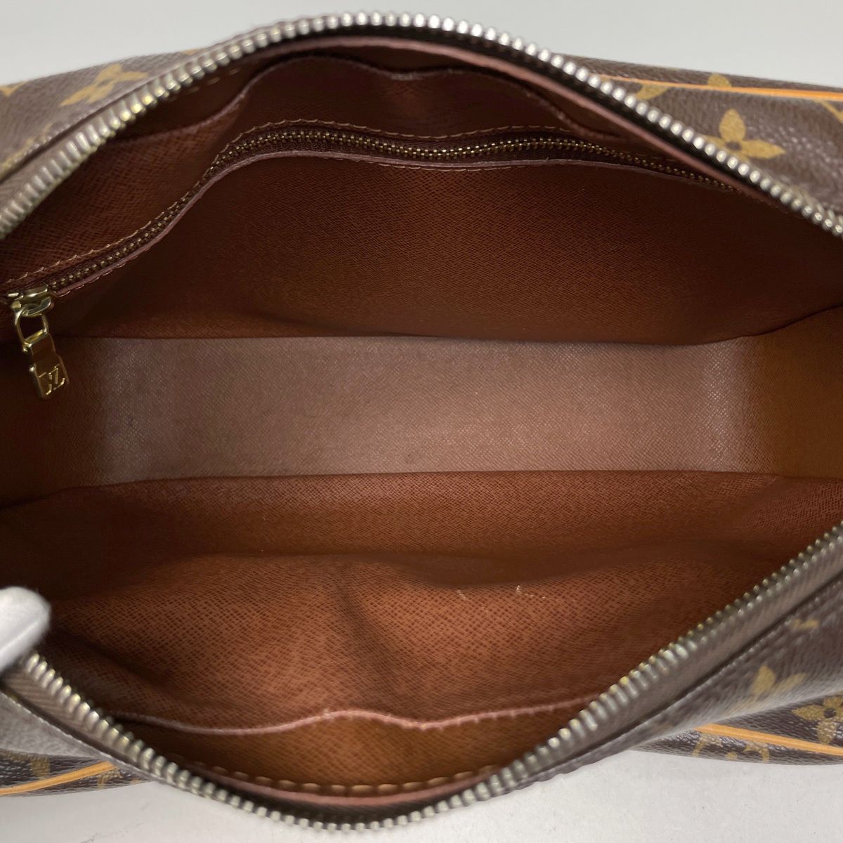 Louis Vuitton Nile Shoulder Bag Monogram Brown — view 7
