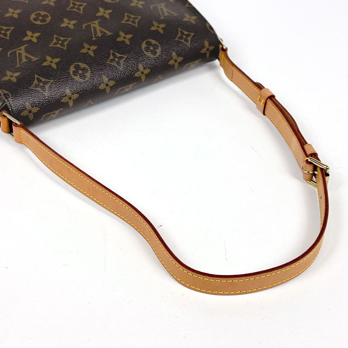 Louis Vuitton Musette Tango Short Shoulder Bag Monogram Brown — view 5
