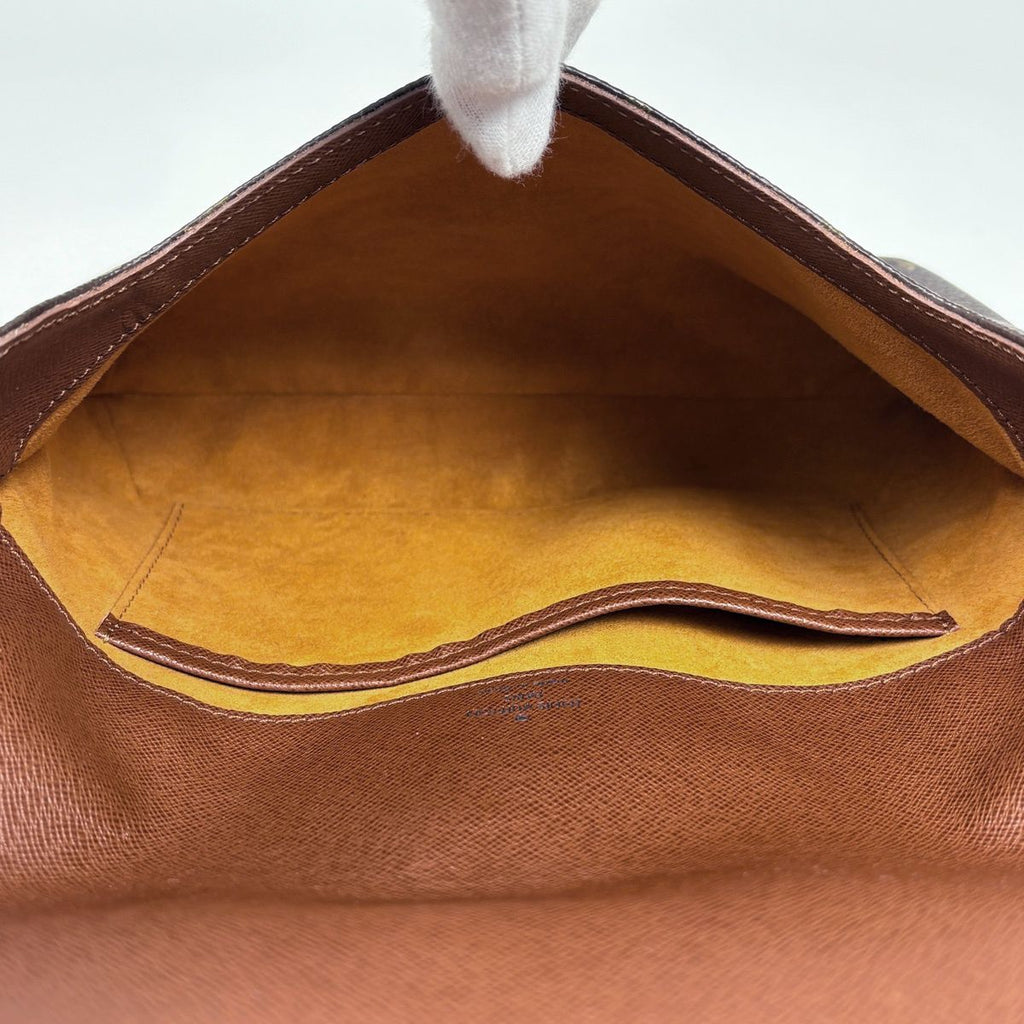 Louis Vuitton Musette Tango Short Shoulder Bag Monogram Brown — view 7