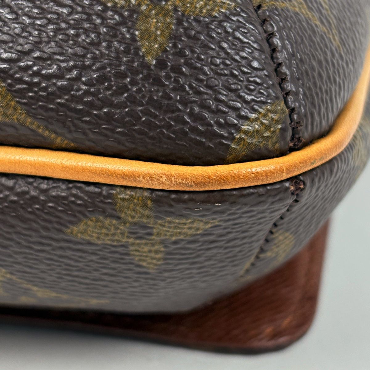 Louis Vuitton Musette Tango Short Shoulder Bag Monogram Brown — view 3