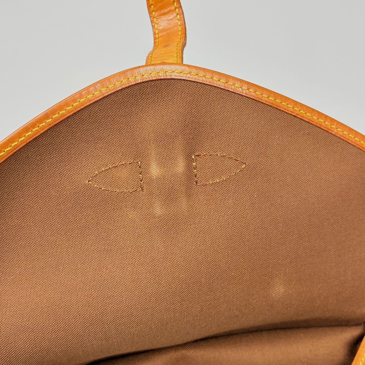 Louis Vuitton Saumur 30 Crossbody Shoulder Bag Monogram Brown — view 7