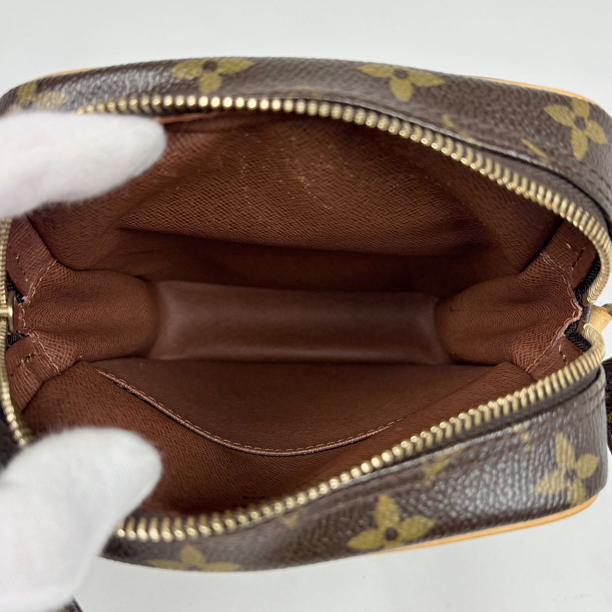 Louis Vuitton Amazon Shoulder Bag Monogram Brown — view 8