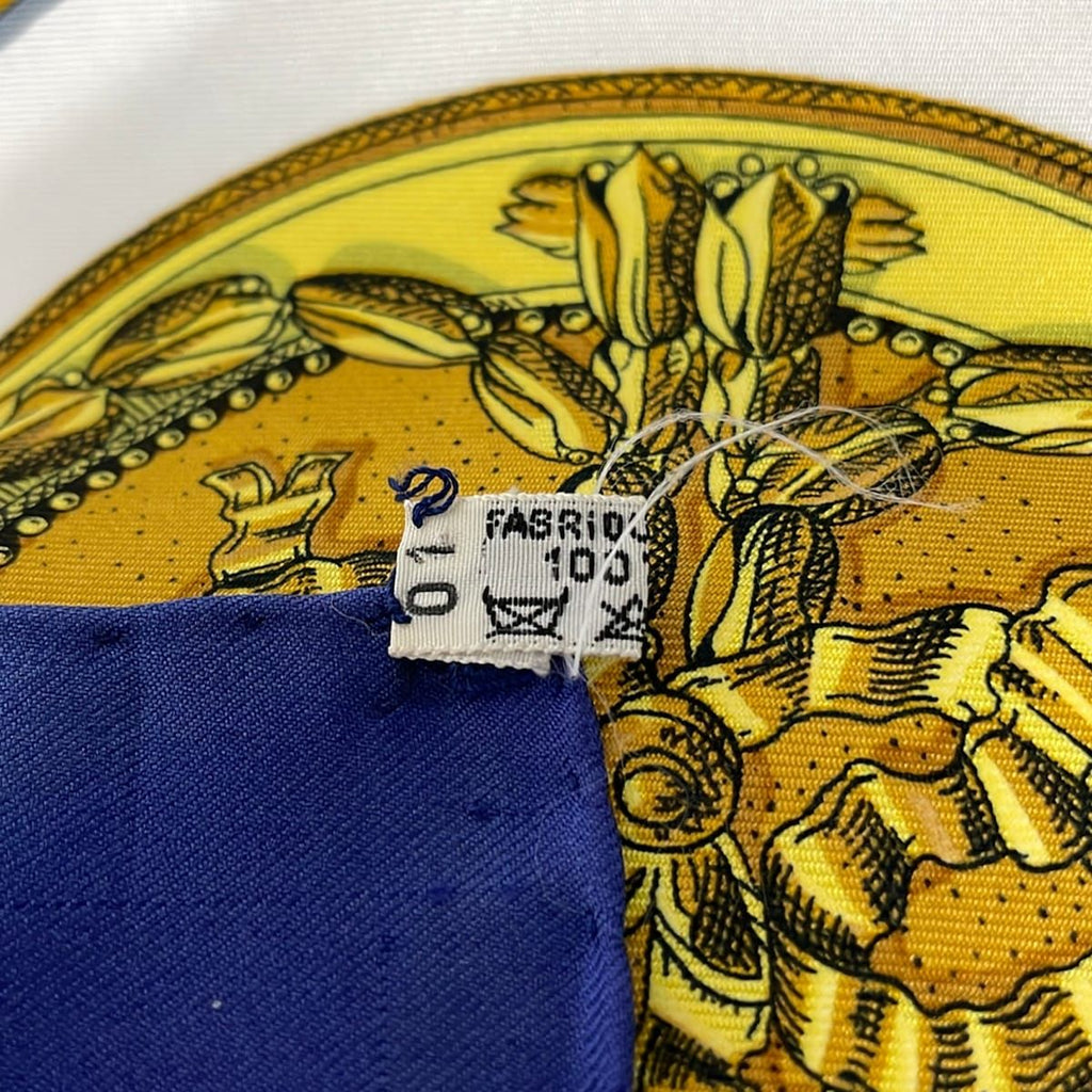 Hermes Scarf Carre 90 White Gold Beige Grand Apparat — view 3
