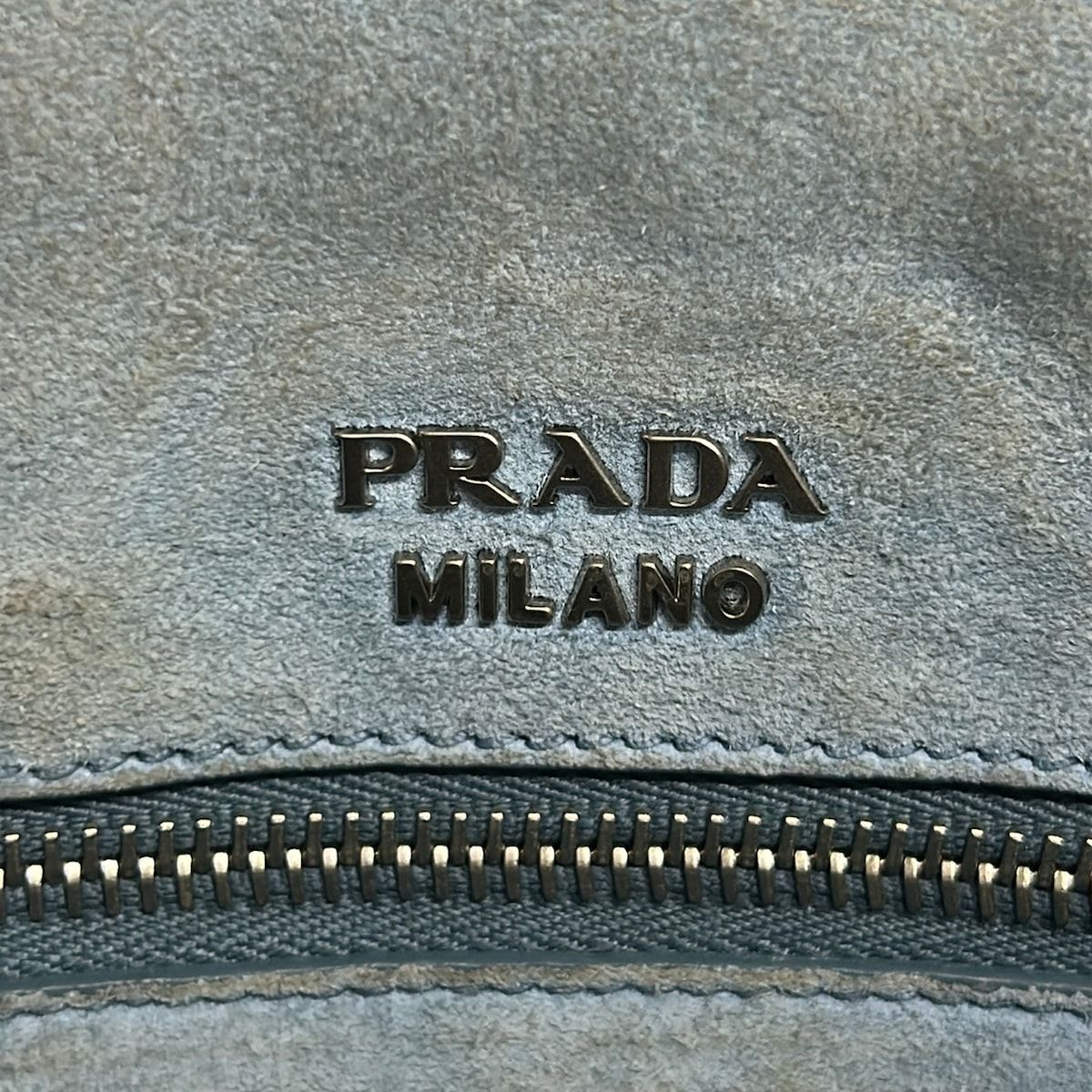 Prada Shoulder Bag Etiquette Black Silver Studs Leather — view 8