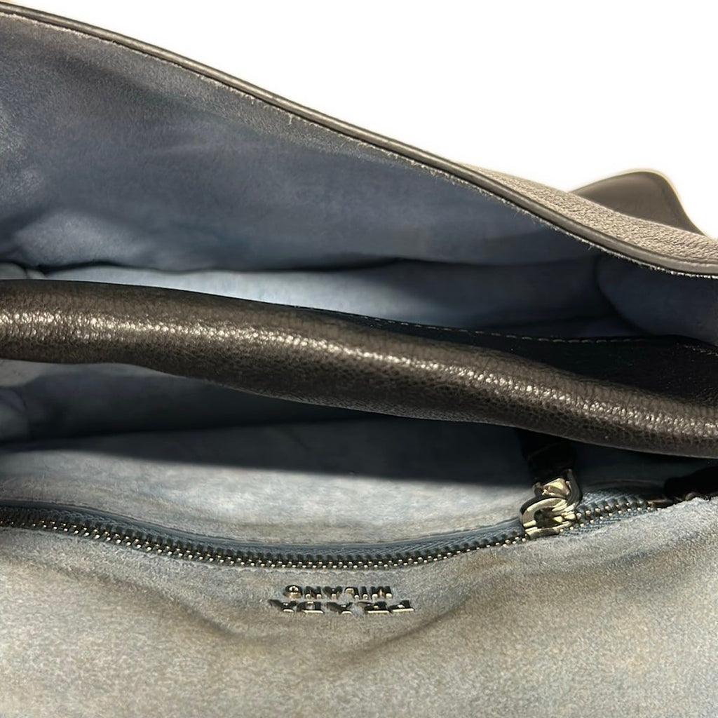 Prada Shoulder Bag Etiquette Black Silver Studs Leather — view 7