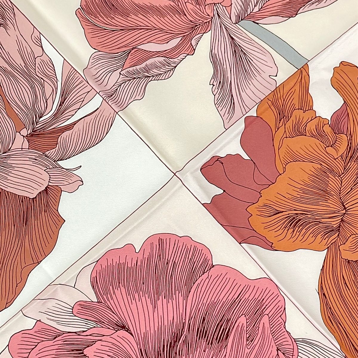 Hermes Scarf Carre 45 Gavroche White Pink Multi Etude Pour Un Iris — view 4