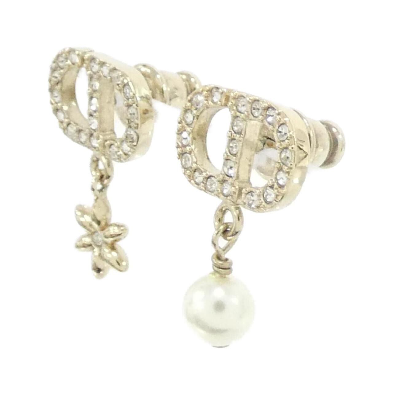 Dior Petit CD Daisy Earrings — view 2