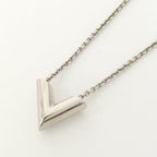 Louis Vuitton Necklace Essential — view 3