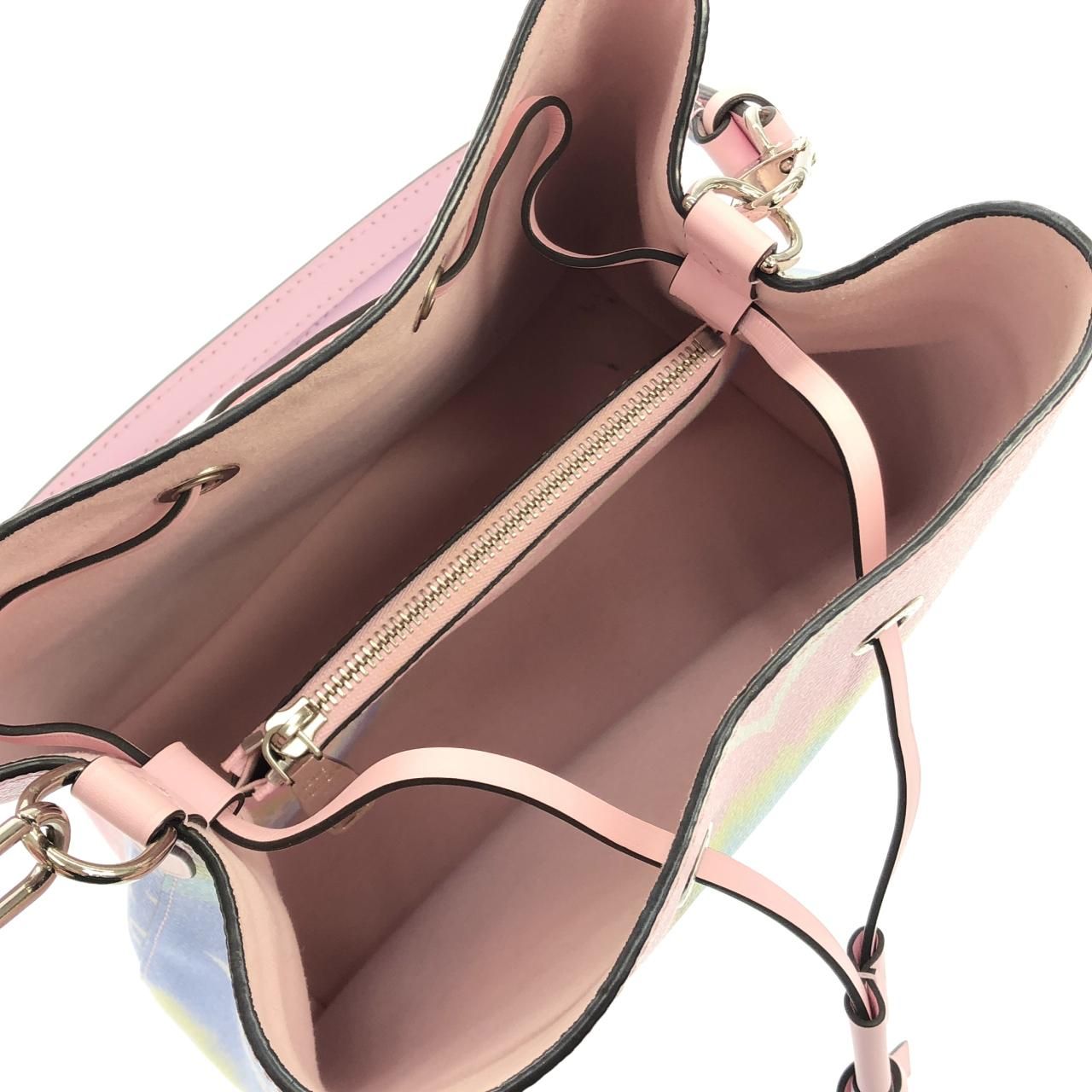 Louis Vuitton LV Escale Neo Noe Shoulder — view 5