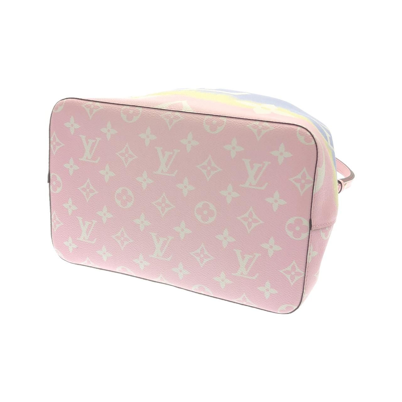Louis Vuitton LV Escale Neo Noe Shoulder — view 3