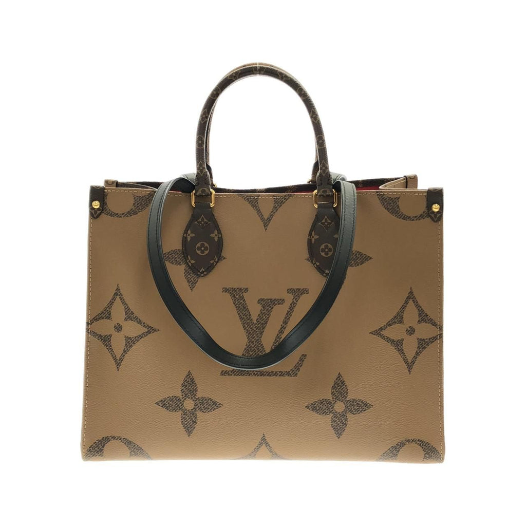 Louis Vuitton Monogram Giant On The Go MM — view 2