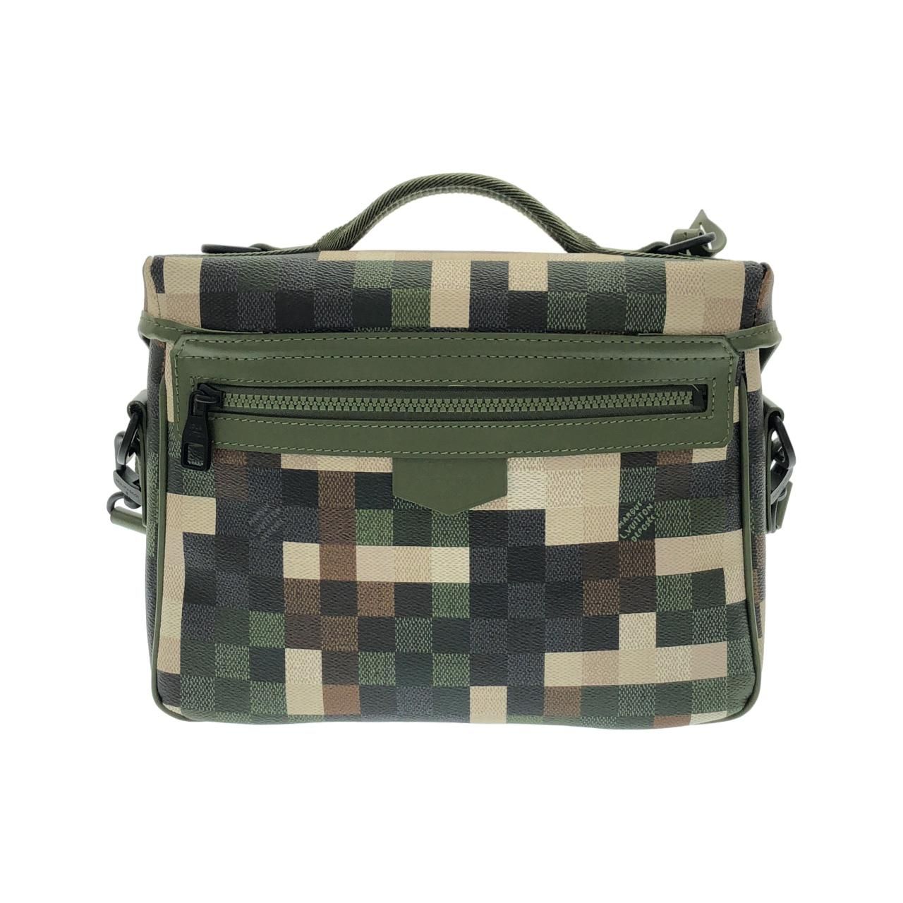 Louis Vuitton Damoflage LV Trail Messenger Shoulder — view 2
