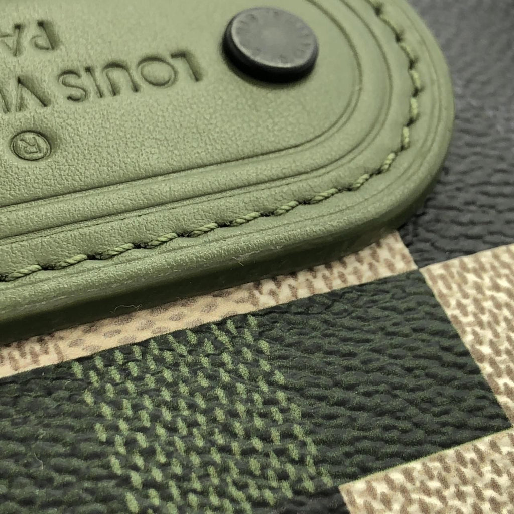 Louis Vuitton Damoflage LV Trail Messenger Shoulder — view 4