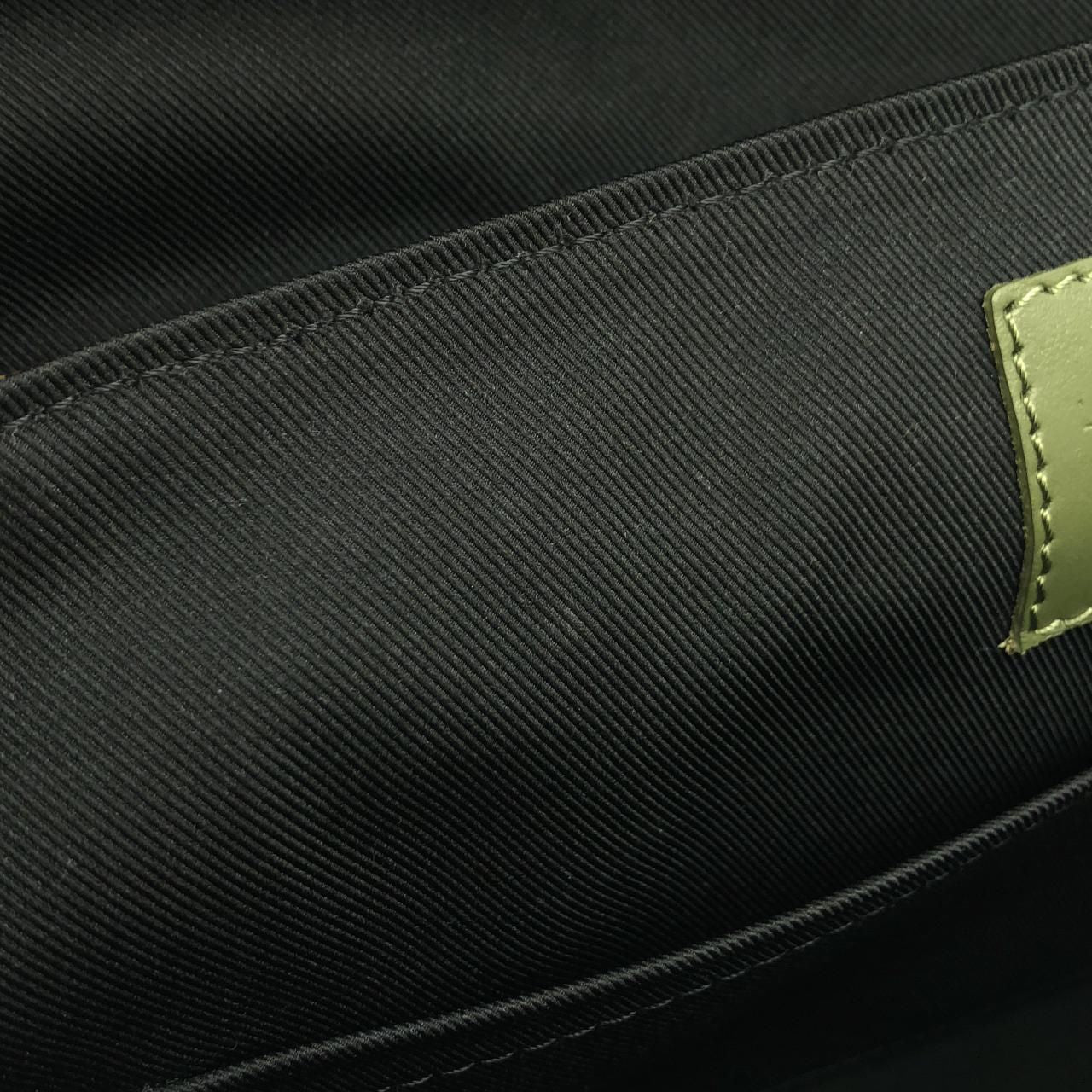 Louis Vuitton Damoflage LV Trail Messenger Shoulder — view 7
