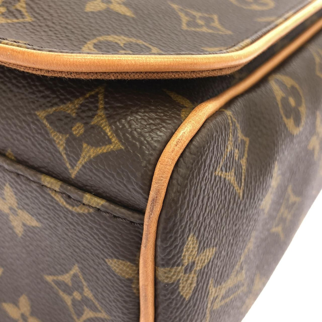 Louis Vuitton Monogram Aves Shoulder — view 3