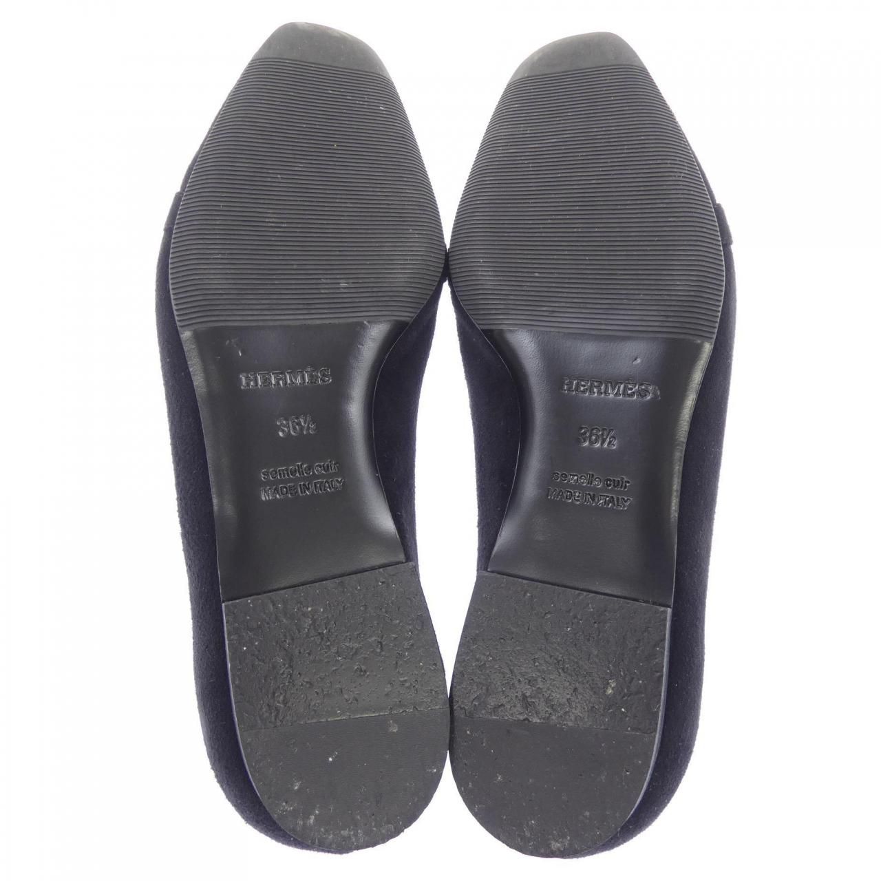Hermes Bilbao Kelly Buckle Flat Shoes — view 4