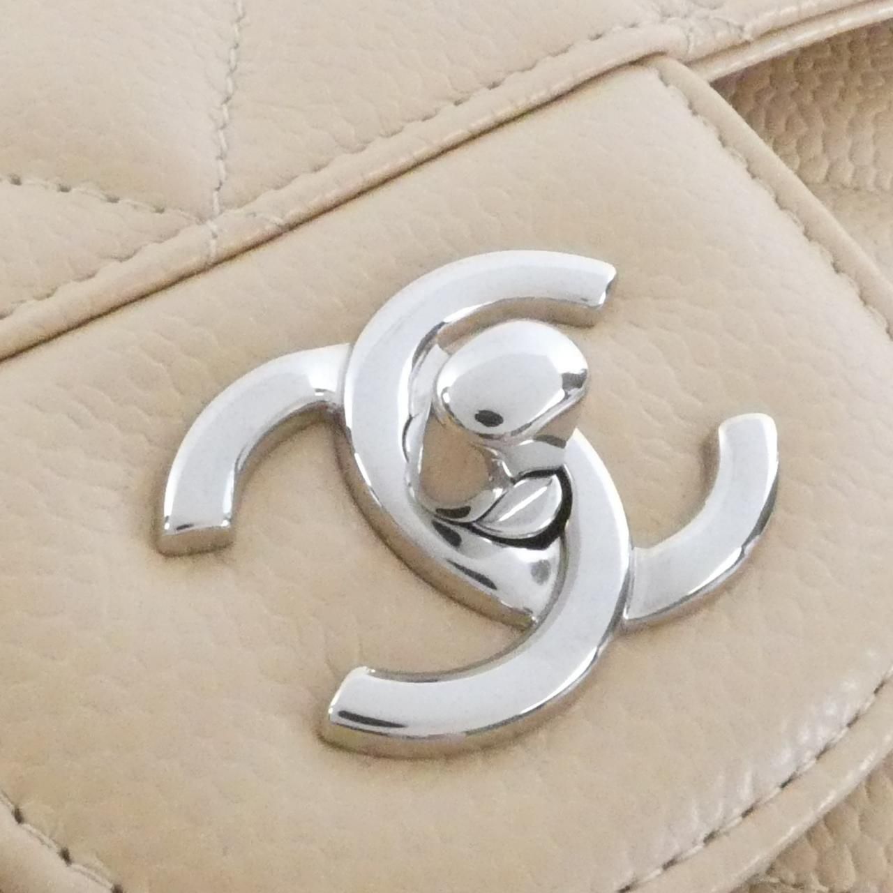 Chanel Shoulder Bag Beige — view 6