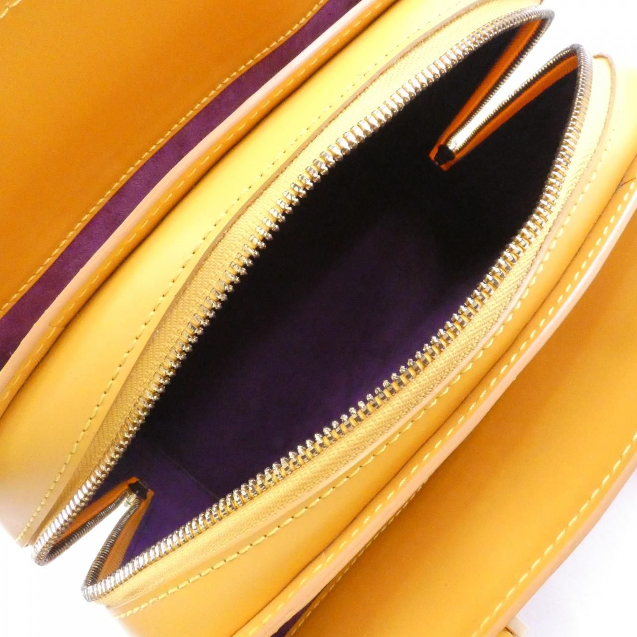 Louis Vuitton Epi Pont Neuf — view 9