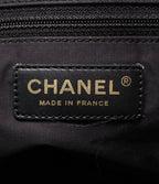 Chanel Tote Gold New Travel Line MM — view 5
