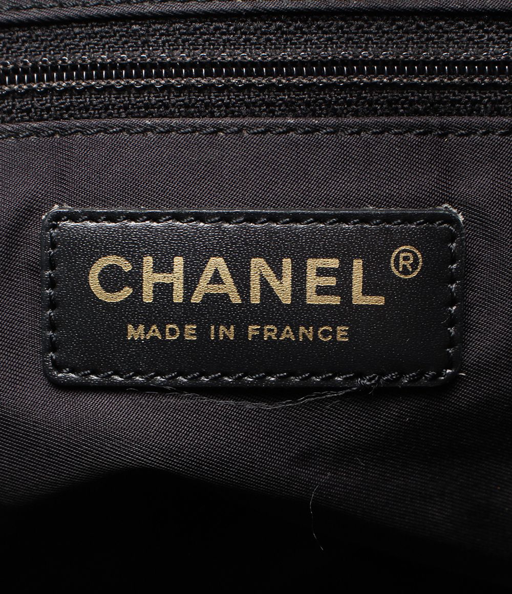 Chanel Tote Gold New Travel Line MM — view 5