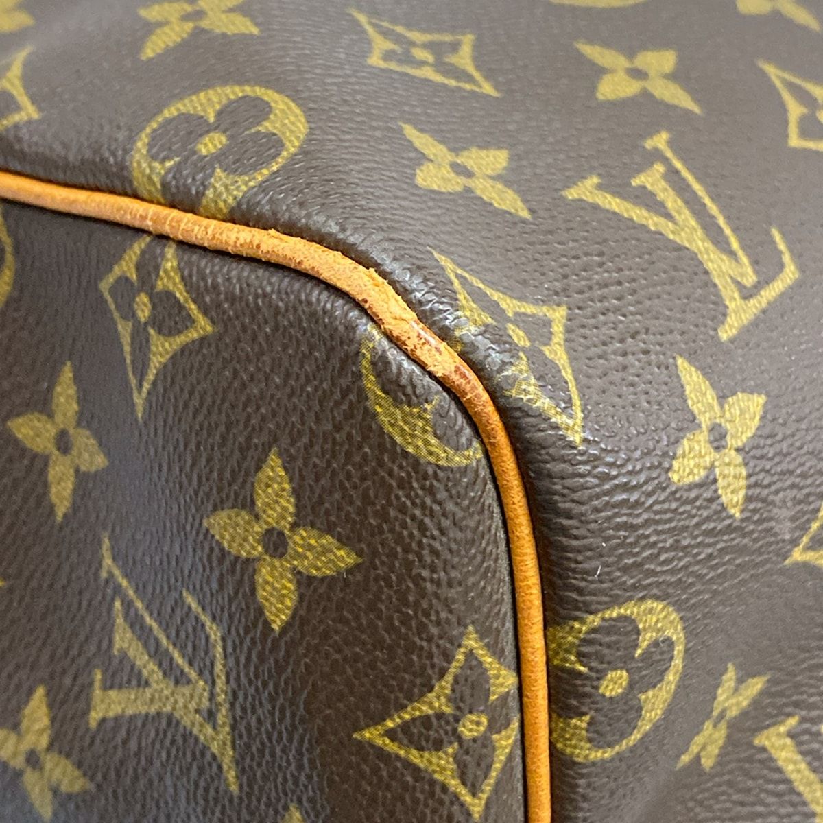 Louis Vuitton Boston Bag Monogram Keepall Bandouliere 55 — view 6
