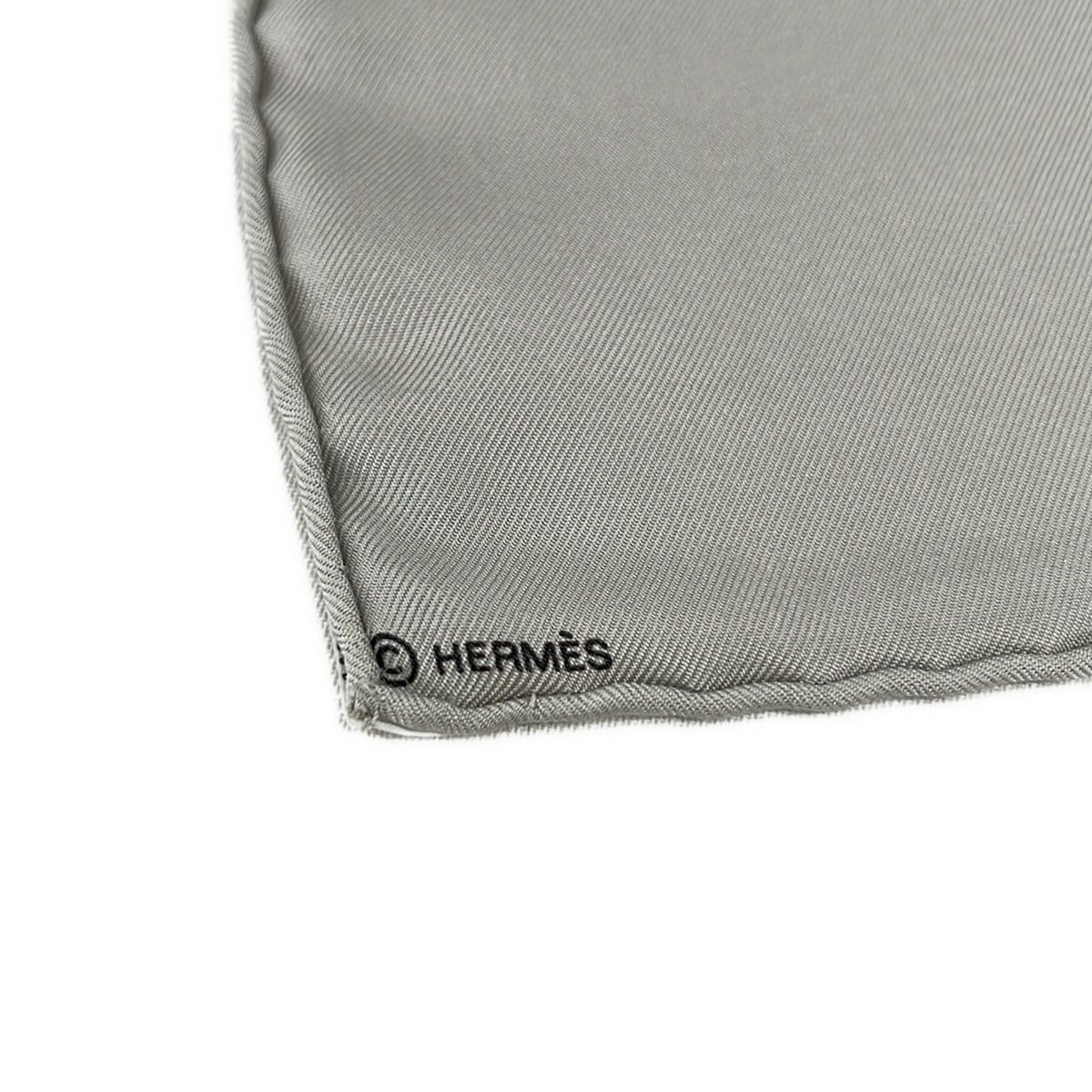 Hermes Scarf Carre 90 Light Gray Blue Multi Maillons de Joel Stein — view 2