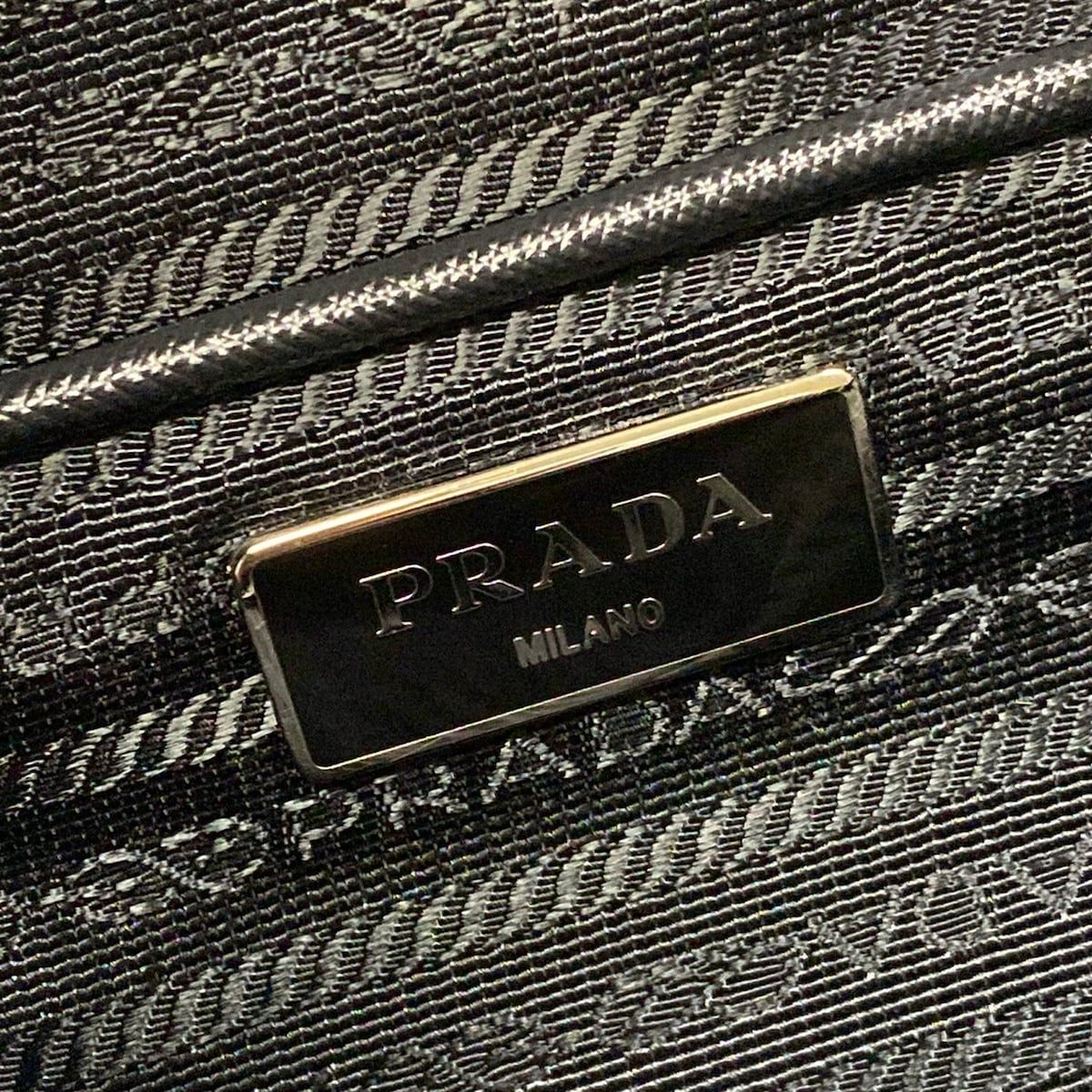 Prada Handbag Red Black Leather — view 9