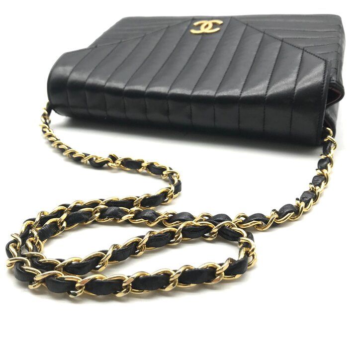 Chanel CC Logo Lambskin Vintage Chain Shoulder Bag Push Lock Black Leather — view 6