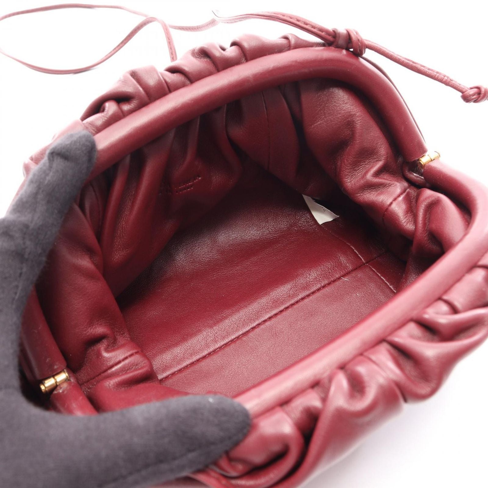 Bottega Veneta Shoulder Bag Mini the Pouch Bordeaux Leather — view 3