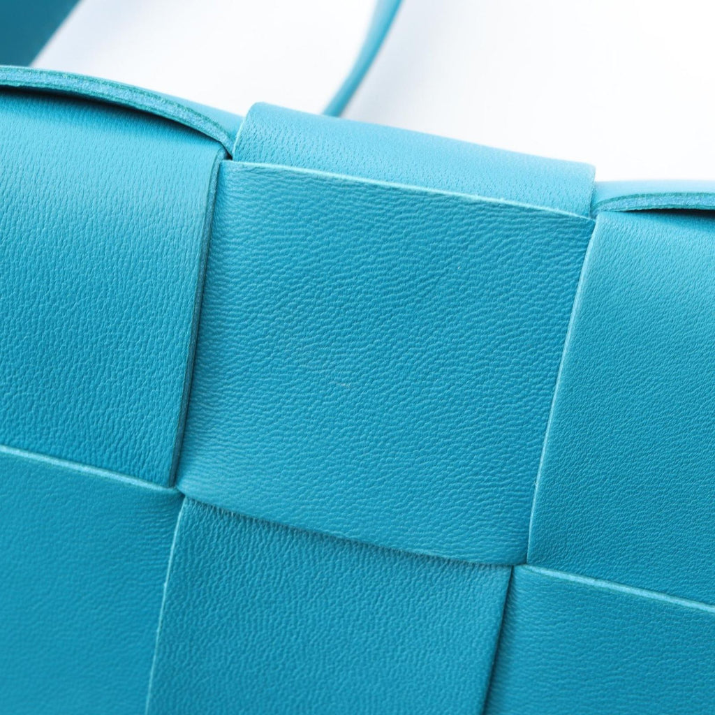 Bottega Veneta Shoulder Bag Cassette Crossbody Maxi Intrecciato Turquoiseblue — view 8