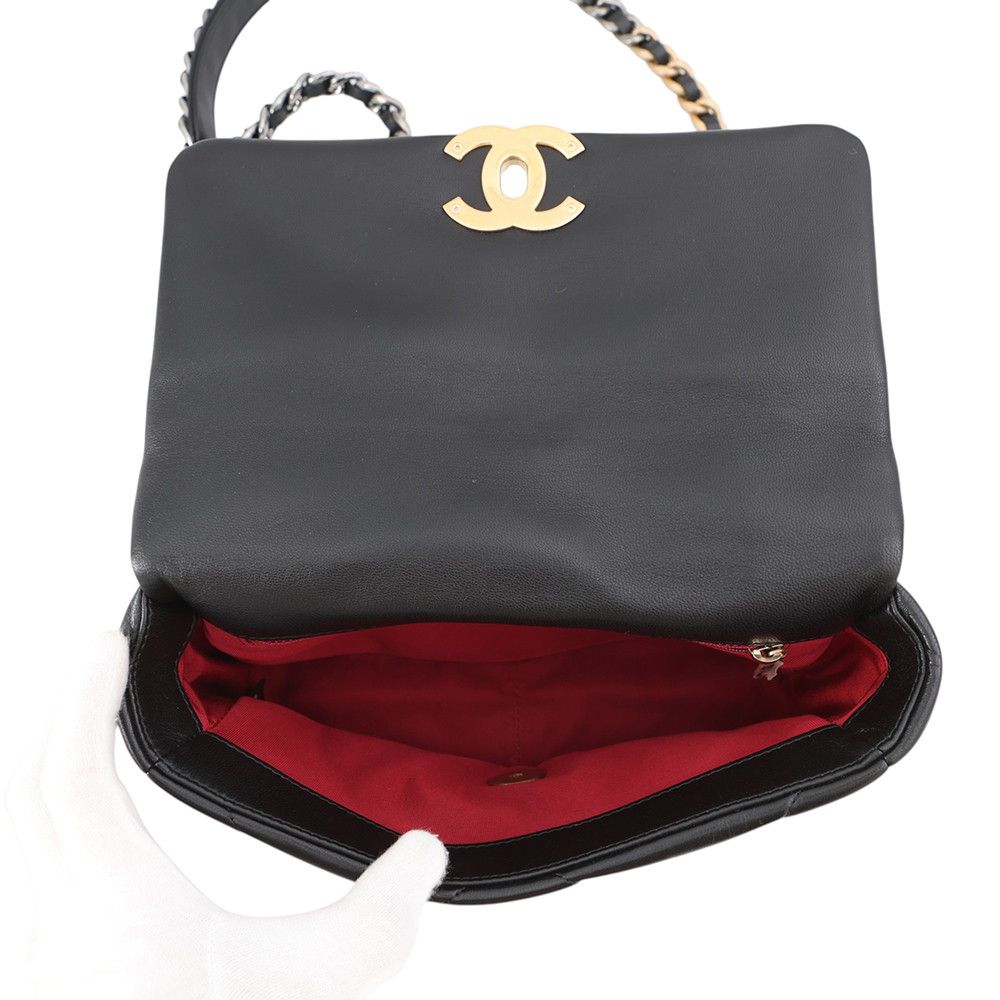 Chanel Chain Shoulder Bag 19 CC Logo Shiny Lambskin Black — view 5