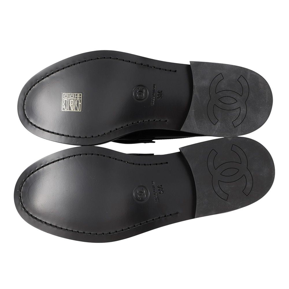 Chanel Loafers Back Toe Carre Shiny Calfskin 38c Shoes Black SS — view 4