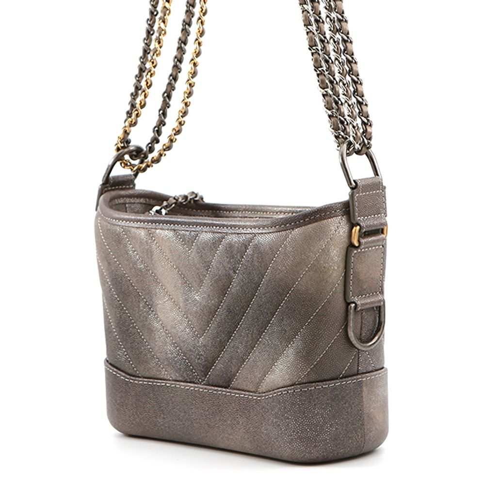 Chanel Chain Shoulder Bag Gabriel de Small Hobo Gradient — view 2