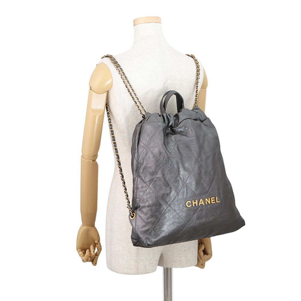 Chanel Backpack 22 Large Shiny Calf Leather — view 4