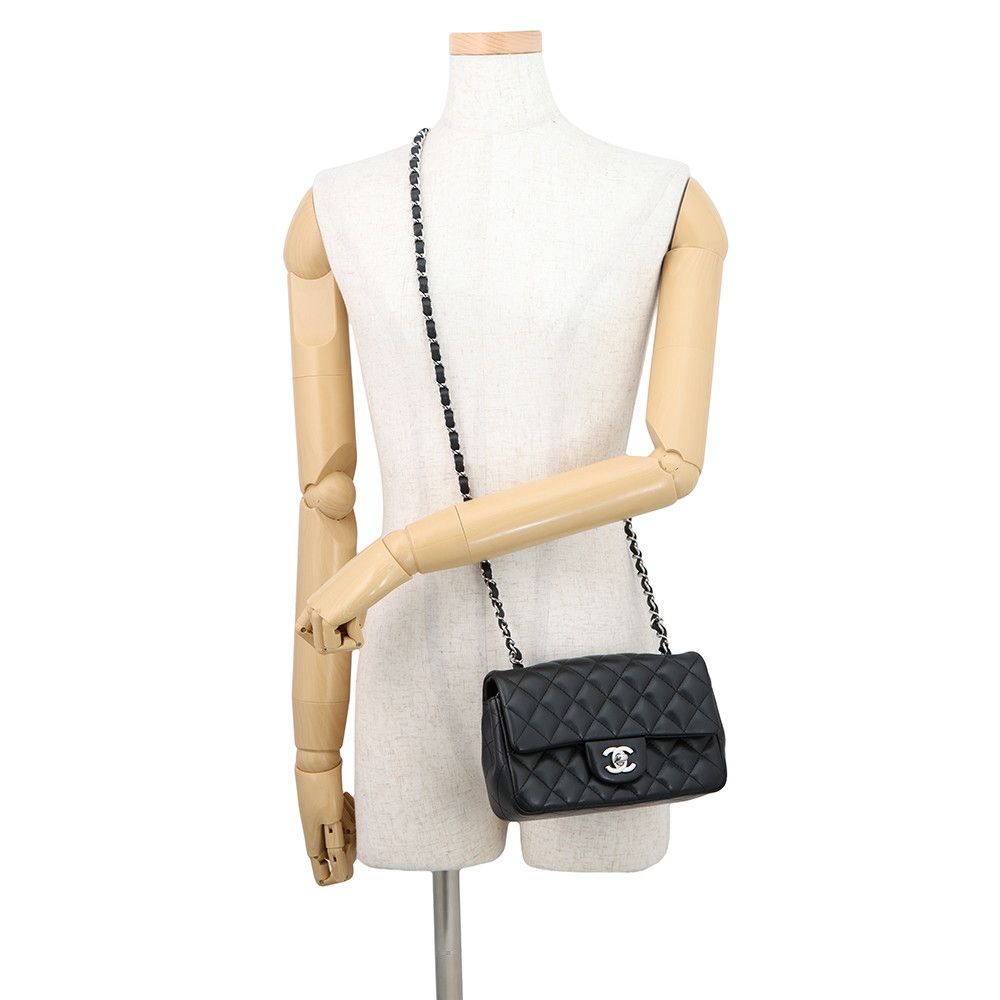 Chanel Chain Shoulder Bag Mini Quilted 20 CC Logo Lambskin Black — view 4