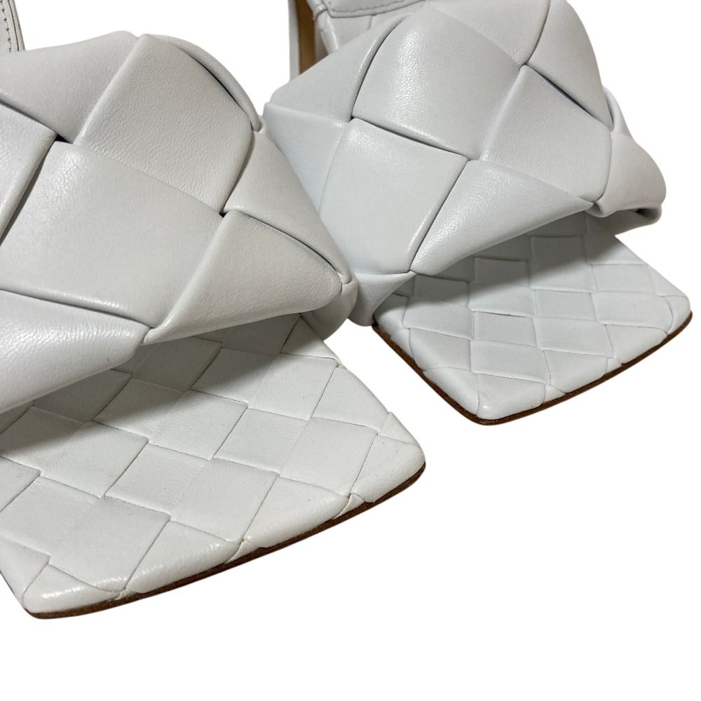 Bottega Veneta Lido Intrecciato Leather Sandals 35.5 White — view 6