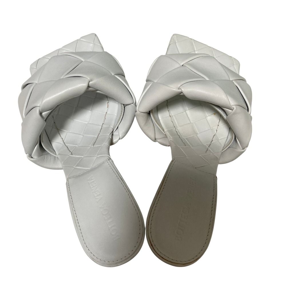 Bottega Veneta Lido Intrecciato Leather Sandals 35.5 White — view 4