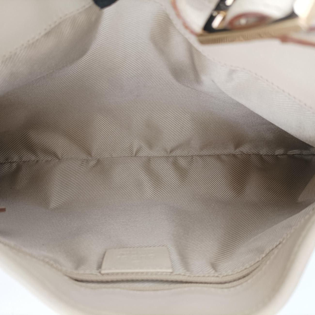 Gucci Jackie Ivory Beige Canvas Leather Handbag — view 9