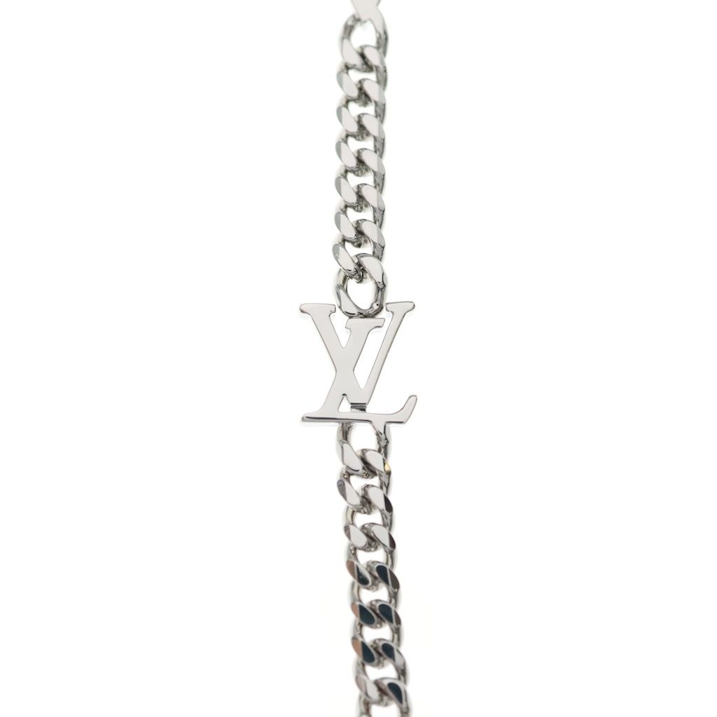 Louis Vuitton Monogram Low LV Initial Chain Necklace Silver — view 3