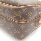 Louis Vuitton Reporter PM Monogram Shoulder Bag Brown — view 5