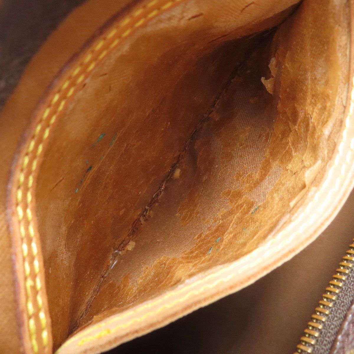 Louis Vuitton Speedy 25 Handbag Monogram Canvas — view 9