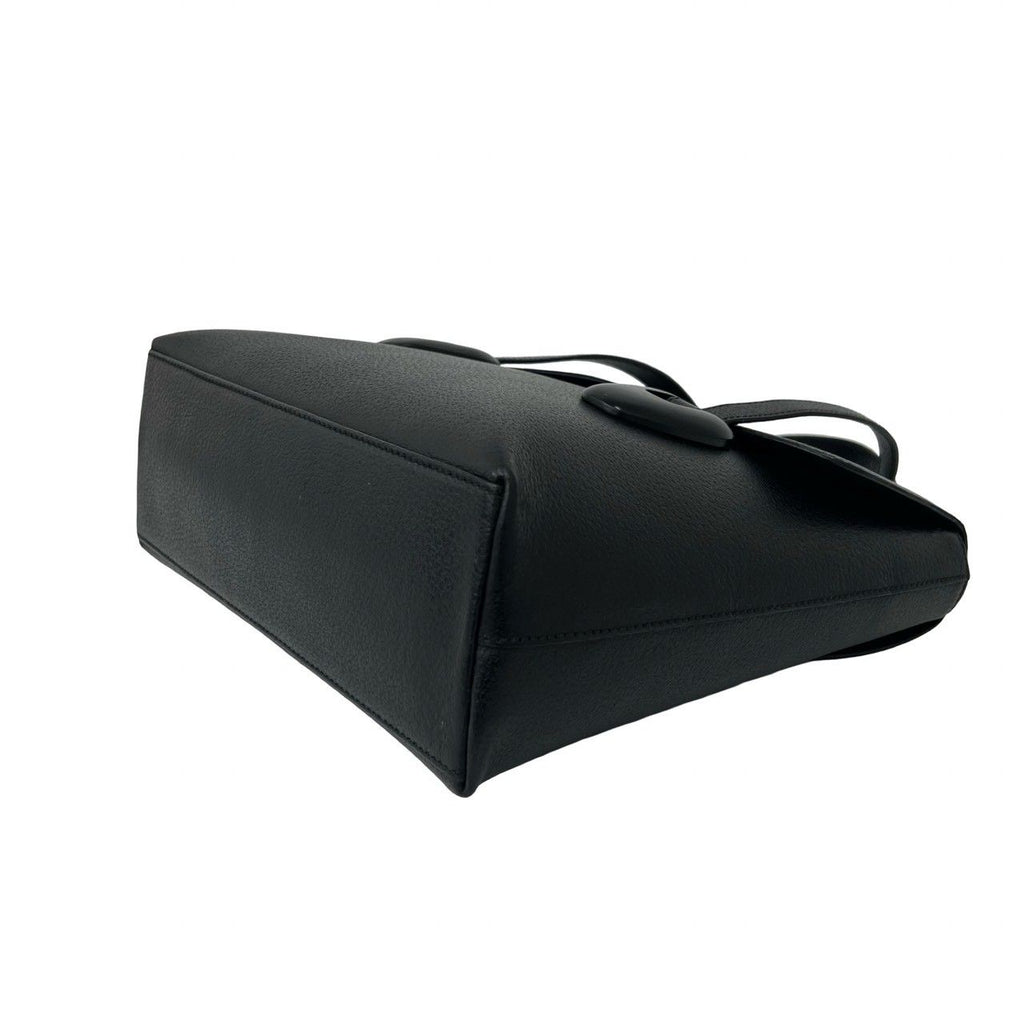 Gucci Vintage Log Leather Tote Black — view 8