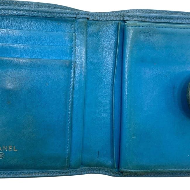 Chanel Kiss Lock Bifold Wallet Blue Quilted CC Logo Caviar Leather Vintage — view 5